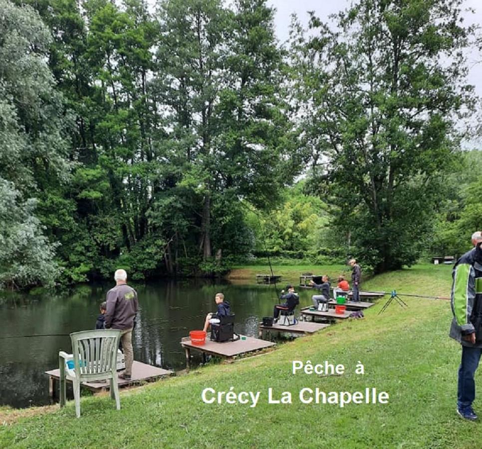Les Nympheas, Appart Au Calme Et Grand Jardin A 15 Min De Disneyland, Crecy-la-Chapelle Exterior foto